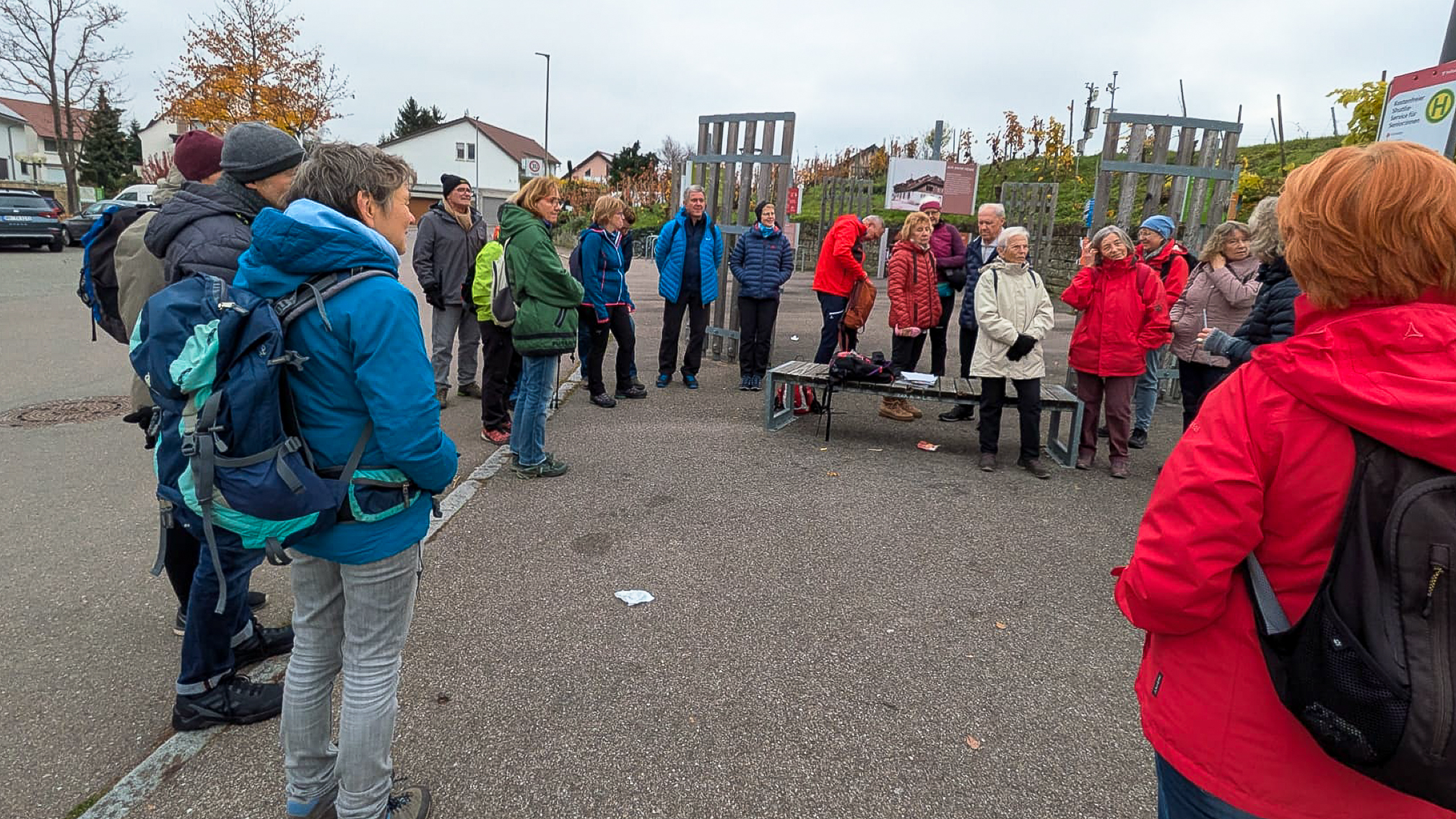 NF_251108_OG_WANDERUNG_Auf Umwegen zum NFH_04-4.jpg